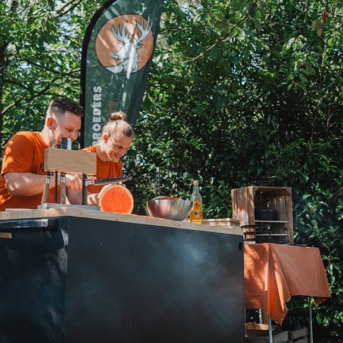 Stretchtent bruiloft catering in de natuur_ de wildbroeders_02