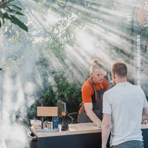 Stretchtent bruiloft catering in de natuur_ de wildbroeders_01